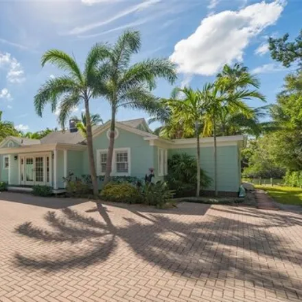 Rent this 3 bed house on 847 Hudson Ave in Sarasota, Florida