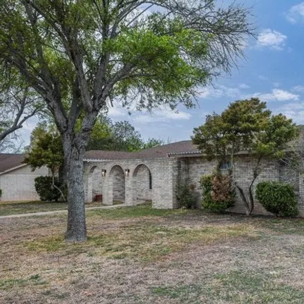 Image 6 - 414 Enchanted Way, Del Rio, TX 78840, USA - House for sale