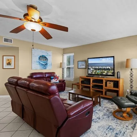 Image 3 - Cedar Cove Hotel, 192 2nd Street, Cedar Key, FL 32625, USA - Condo for sale