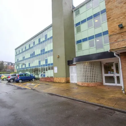 Image 3 - Thorners Court, Flat 1-39 Henstead Road, Bedford Place, Southampton, SO15 2GW, United Kingdom - Apartment for rent