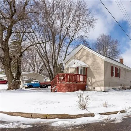 Image 5 - 273 East Grant Street, Augusta, Eau Claire County, WI 54722, USA - House for sale
