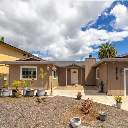 Buy this 4 bed house on 2082 Hampton Place in Fairfield, CA 94533