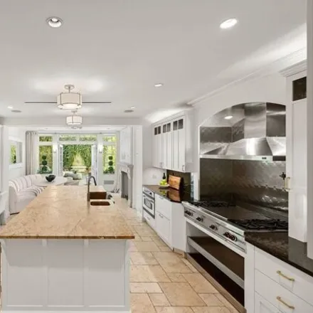 Image 4 - 128 East 74th Street, New York, NY 10021, USA - House for sale