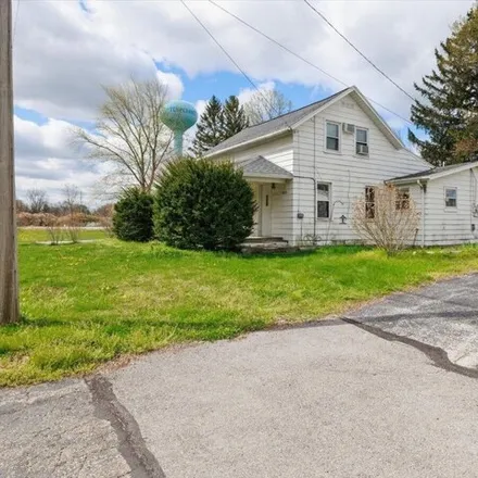Buy this 3 bed house on 9645 Lewis Avenue in Bedford Township, MI 48182