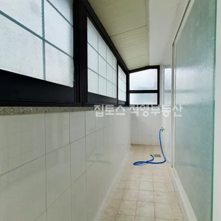 Image 6 - 서울특별시 송파구 잠실동 304-3 - Apartment for rent