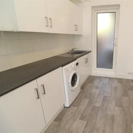 Image 2 - Conway Road, Glyndon, London, SE18 1AR, United Kingdom - Apartment for rent