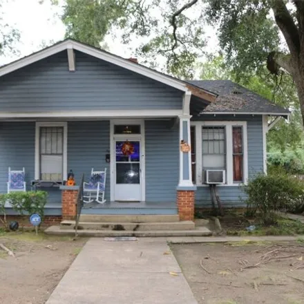 Buy this 3 bed house on 38 Lamar Avenue in Selma, AL 36701