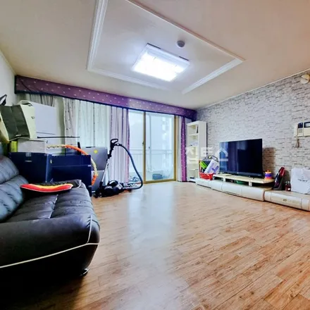 Rent this 3 bed apartment on 서울특별시 강북구 수유동 729