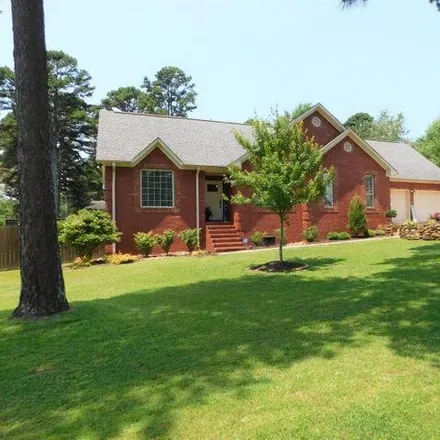 Buy this 5 bed house on 1404 Shalimar Circle in Russellville, AR 72802