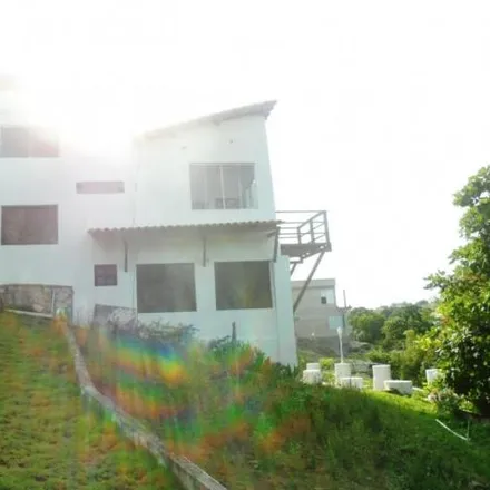 Buy this 6 bed house on Avenida Beira Mar in Abrantes, Camaçari - BA
