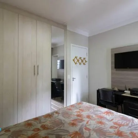 Buy this 3 bed apartment on Rua Maria Cândida Pereira in Itapegica, Guarulhos - SP