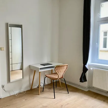 Rent this 1 bed apartment on Plantage 17 in 13597 Berlin, Germany