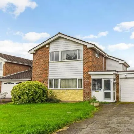 Buy this 5 bed house on The Fairway in Burnham, SL1 8DS