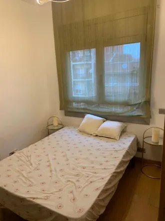 Rent this 2 bed room on Rambla de Fabra i Puig in 37, 08030 Barcelona