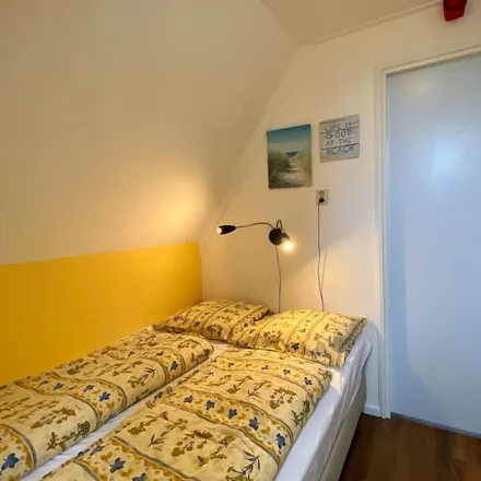 Rent this 1 bed apartment on 1865 BM Bergen