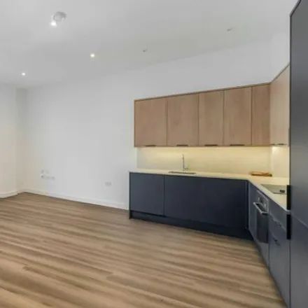 Rent this 2 bed apartment on Station Road in London, DA14 6DH