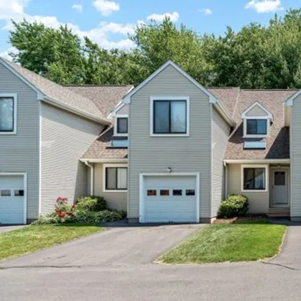 Buy this 2 bed house on 22 Woods Run Unit 22 in Farmington, Connecticut