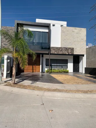 Buy this studio house on Boulevard Sierra Nogal in Sierra Nogal, 37293 León