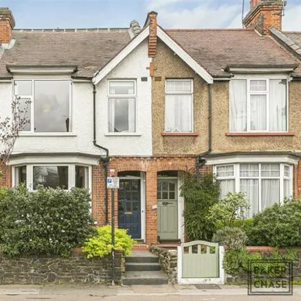 Buy this 4 bed townhouse on 2d Chase Side in London, EN2 6NB