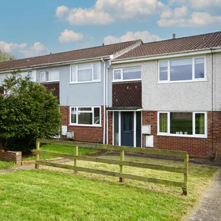 Buy this 3 bed townhouse on 140 Glenfall in Yate, BS37 4NB