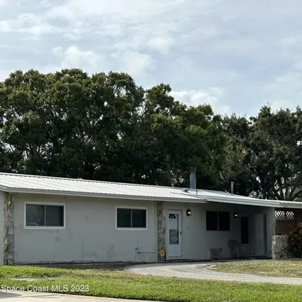 Rent this 3 bed house on 805 Espanola Way in Melbourne, Florida