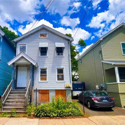 Buy this studio townhouse on Congress Avenue in New Haven, CT 06519