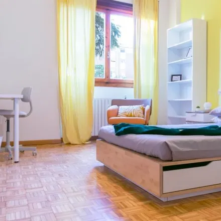 Rent this 5 bed room on Via Gaetano Salvemini in 19, 20161 Milan MI