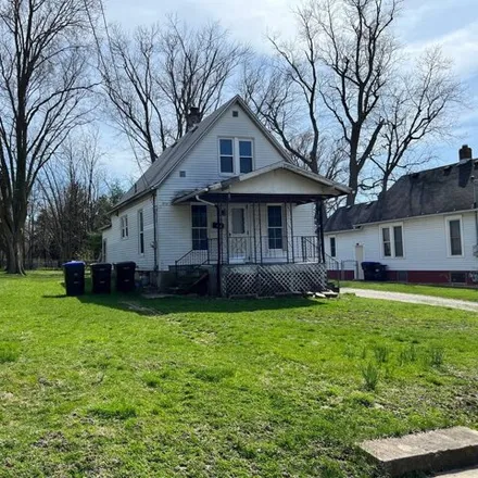 Buy this 2 bed house on Sarah E Raymond School of Early Education in West Olive Street, Bloomington