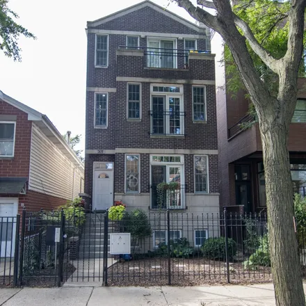 Buy this 2 bed house on 2627 West Cortez Street in Chicago, IL 60622