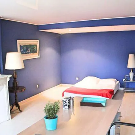Rent this 6 bed apartment on 58 Rue Paradis in 13001 Marseille, France