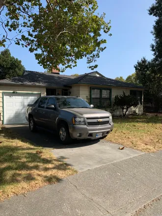 Buy this 3 bed house on 1234 Empire Street in Fairfield, CA 94533