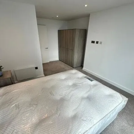 Image 2 - Victoria Residence, 16 Silvercroft Street, Manchester, M15 4XL, United Kingdom - Apartment for rent