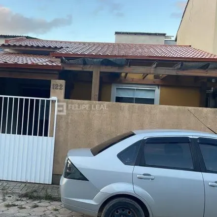 Buy this 3 bed house on unnamed road in São João do Rio Vermelho, Florianópolis - SC