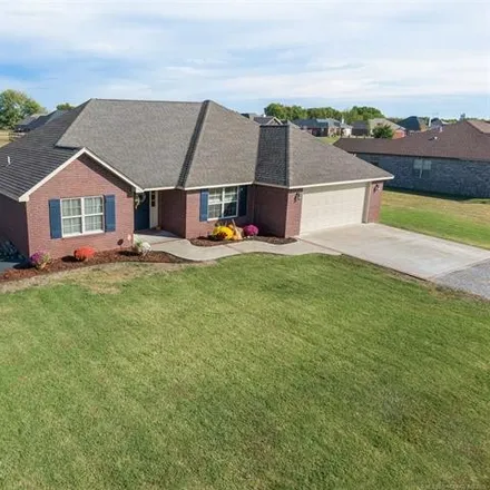 Buy this 4 bed house on 786 Park Avenue in Pryor Creek, OK 74361