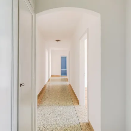 Rent this 3 bed apartment on Rue du Blé / Korngasse 9 in 2502 Biel/Bienne, Switzerland