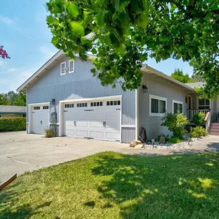 Buy this 3 bed house on 13200 Erin Dr in Auburn, California