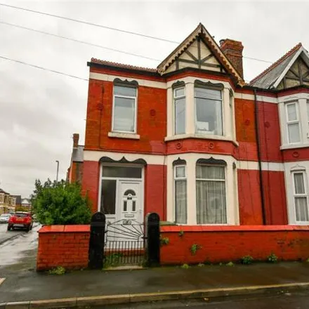 Buy this 3 bed duplex on Central Park Avenue in Wallasey, CH44 0AQ