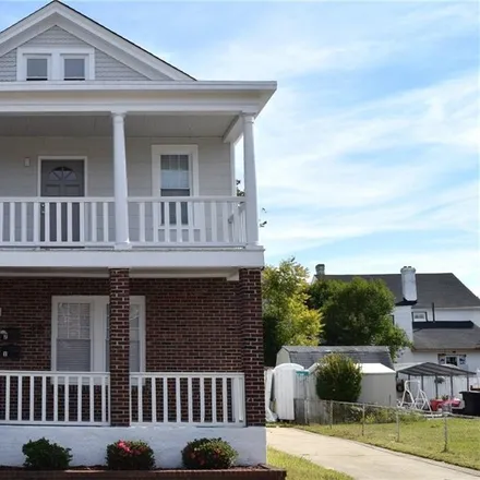 Rent this 3 bed duplex on 273 Elm Avenue in Portsmouth City, VA 23704
