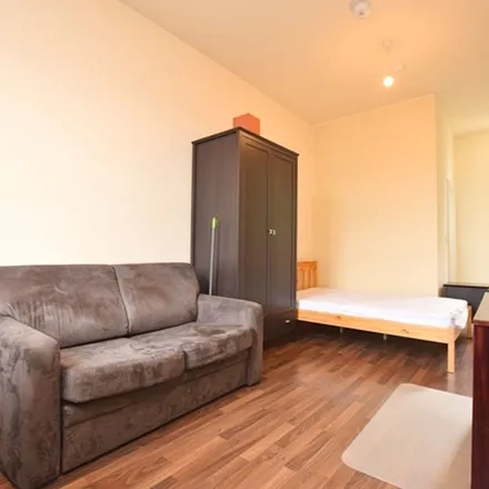 Image 2 - Building A, Furnace Hill, Sheffield, S3 7AH, United Kingdom - Apartment for rent