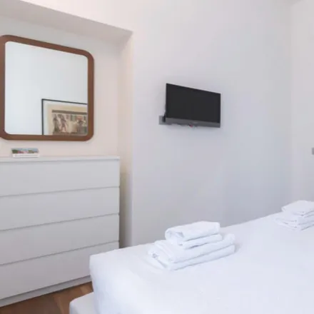 Rent this 2 bed apartment on Casa Vietnam in Viale Nazario Sauro 5, 20124 Milan MI