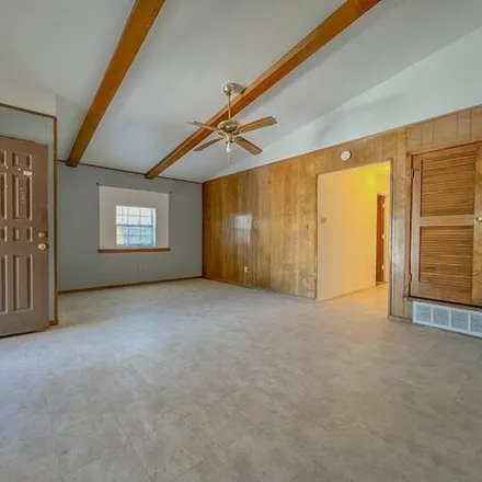 Image 3 - St Benedict's Chapel, 28th Street, Lubbock, TX 79411, USA - House for sale