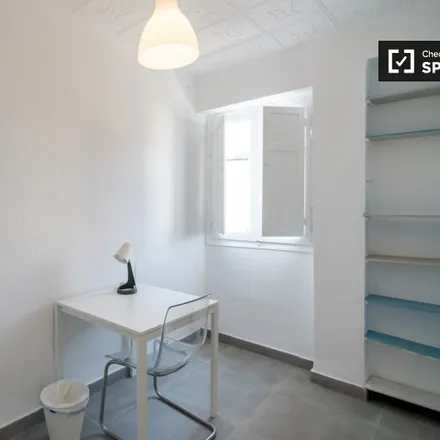 Image 3 - Pannes, Carrer de Vicent Brull, 46011 Valencia, Spain - Room for rent