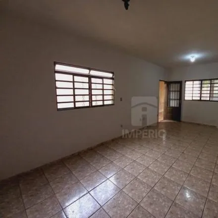 Buy this 2 bed house on Rua Dona Piedade Toledo Gomes in Jardim Doutor Luciano, Jaú - SP