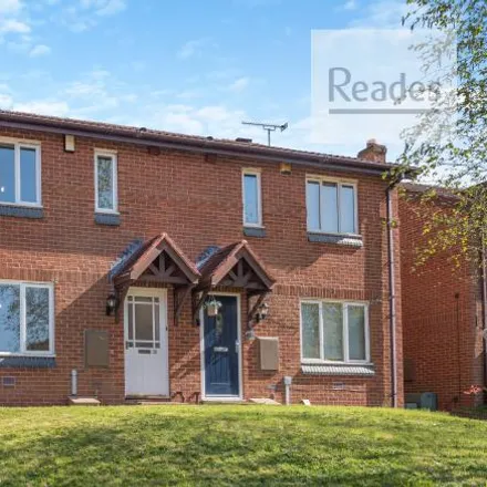 Rent this 3 bed duplex on Kestrel Close in Connah's Quay, CH5 4HQ