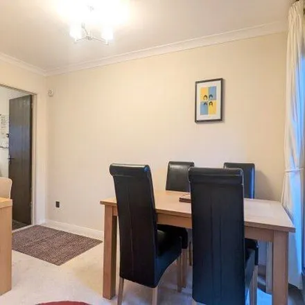 Rent this 2 bed apartment on Clifton College in 32 College Road, Bristol