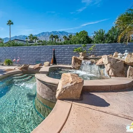 Image 1 - 3670 East Vivian Circle, Palm Springs, CA 92262, USA - House for sale