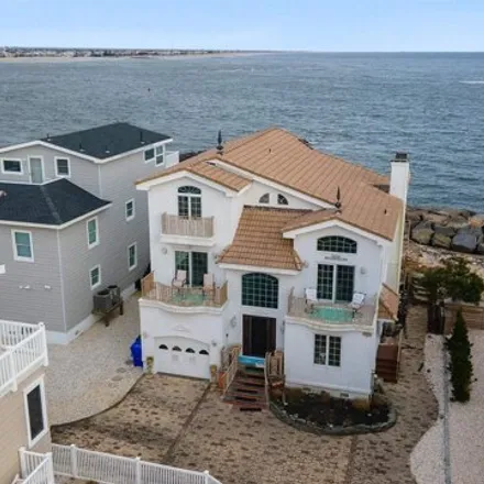 Buy this 4 bed house on 283 6th Street in Avalon, Cape May County