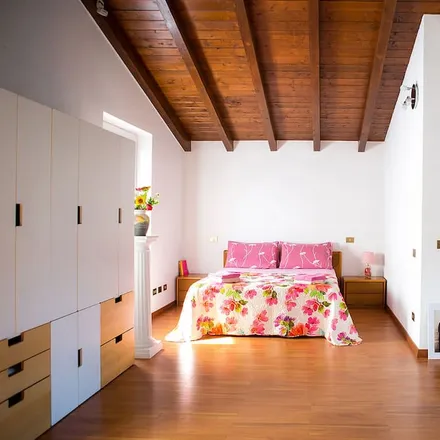 Rent this studio house on 22030 Caslino d'Erba CO