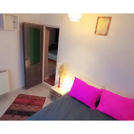 Rent this 3 bed room on Kazancı Mini Market in Kazancı Yokuşu, 34433 Beyoğlu