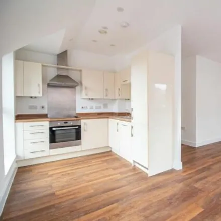 Image 5 - Oasthouse Drive, Horndean, PO8 0UF, United Kingdom - Apartment for sale
